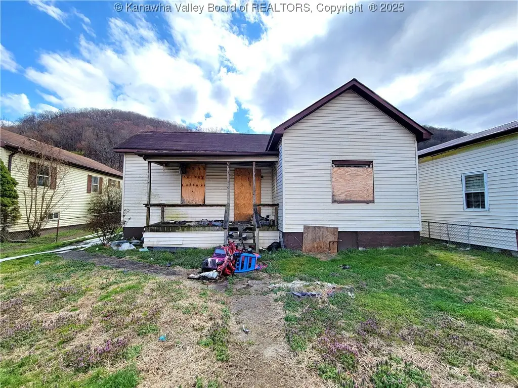 2506 Second Avenue, East Bank, WV 25067 - Image #1