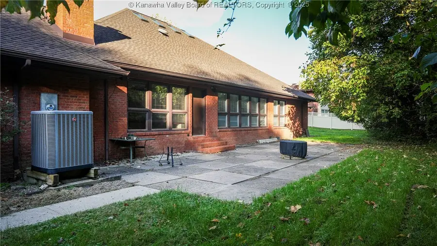 505 W Whitaker Boulevard, Huntington, WV 25701 - Image #2