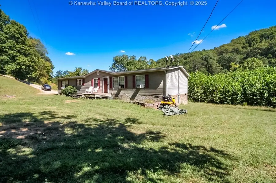 413 Lyman Lane, Scott Depot, WV 25560 - Image #2