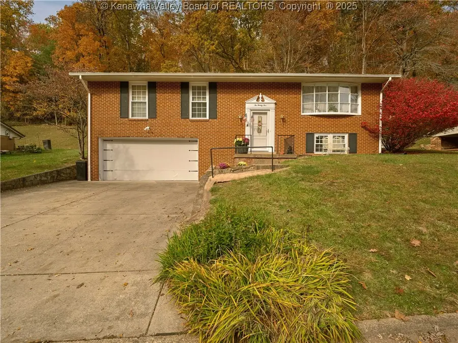 225 Brookhaven Drive, Nitro, WV 25143 - Image #2