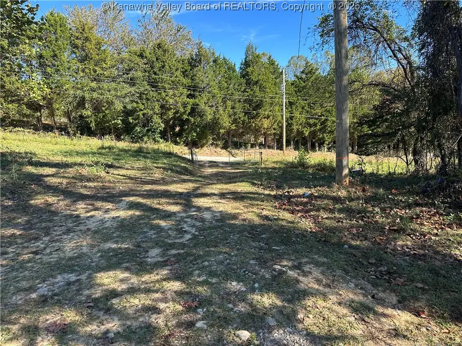 365 Astor Lane, Point Pleasant, WV 25550 - Image #3