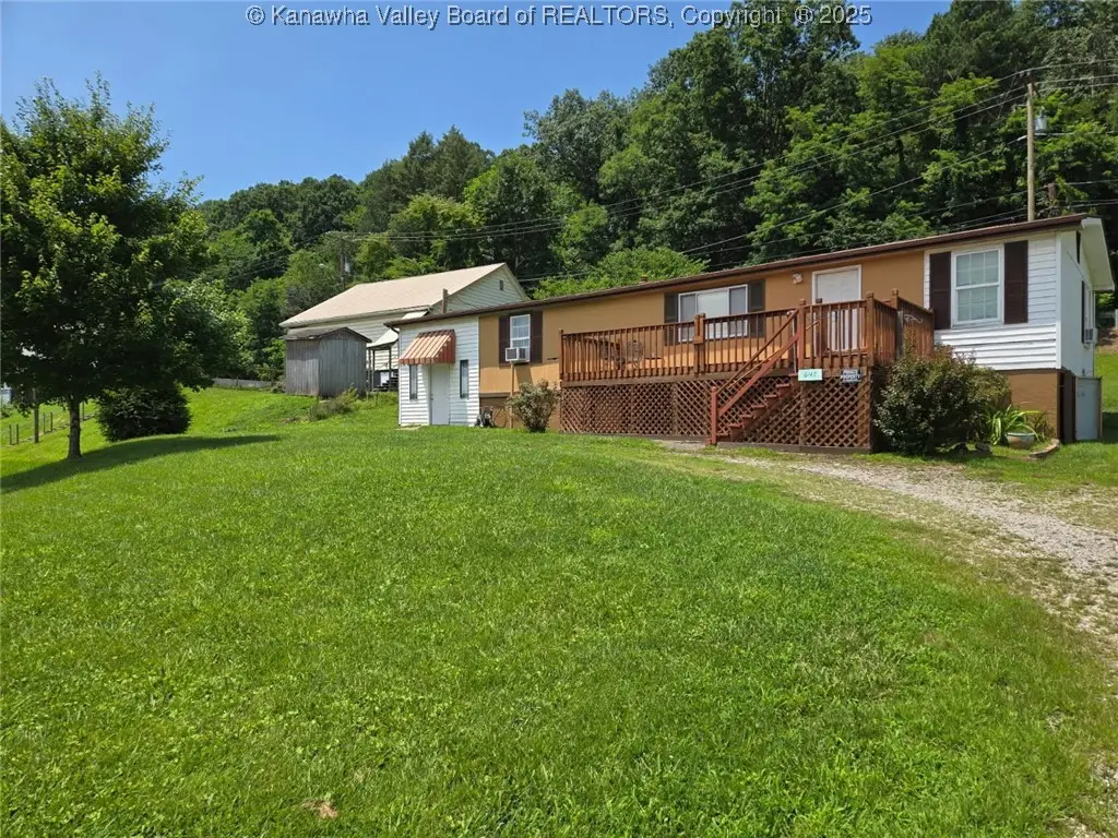 647 Railroad Avenue, Elkview, WV 25071 - Image #1