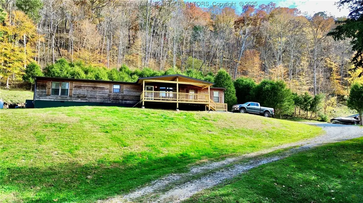 7932 Hurricane Creek Road, Winfield, WV 25213 - Image #1