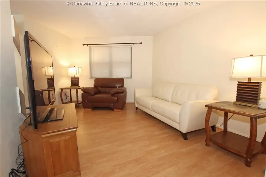 784 Gordon Drive, Charleston, WV 25303 - Image #2