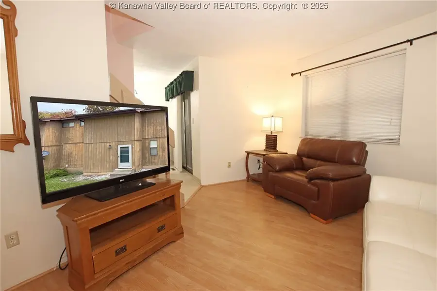 784 Gordon Drive, Charleston, WV 25303 - Image #3