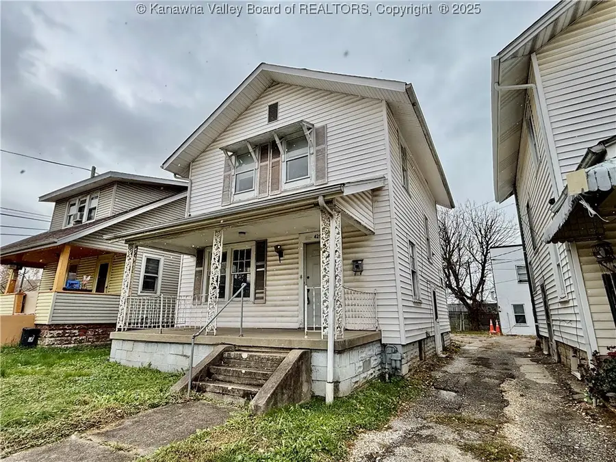 421 26th Street, Huntington, WV 25703 - #3