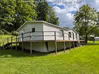 161 Cow Lane, Arnoldsburg, WV 25334