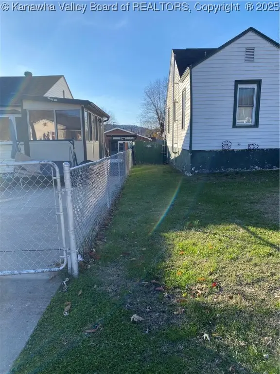 103 Bailes Drive, Nitro, WV 25143 - Image #2