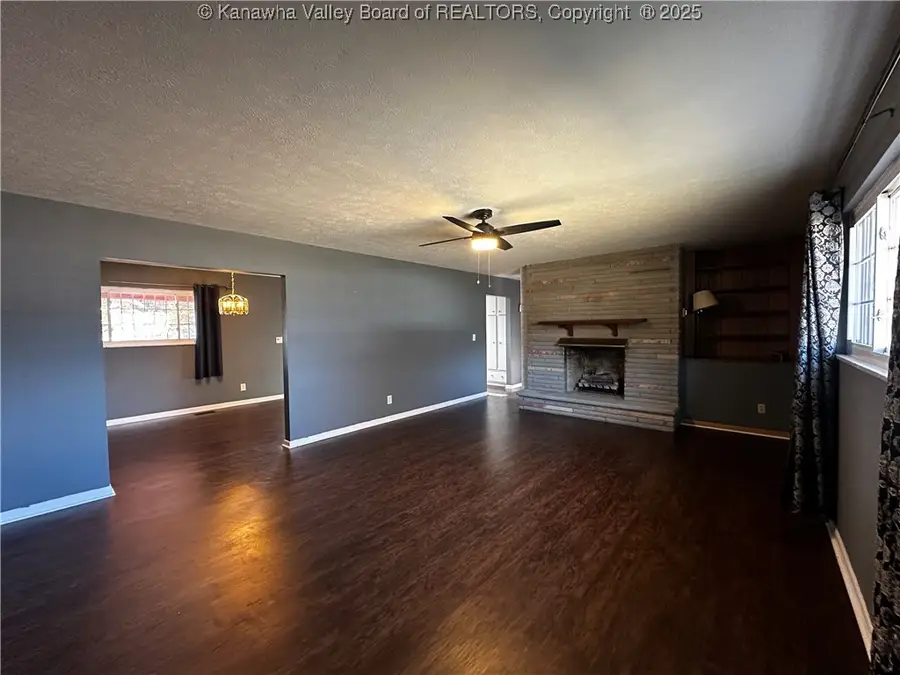 710 Flinn Avenue, Ravenswood, WV 26164 - Image #3