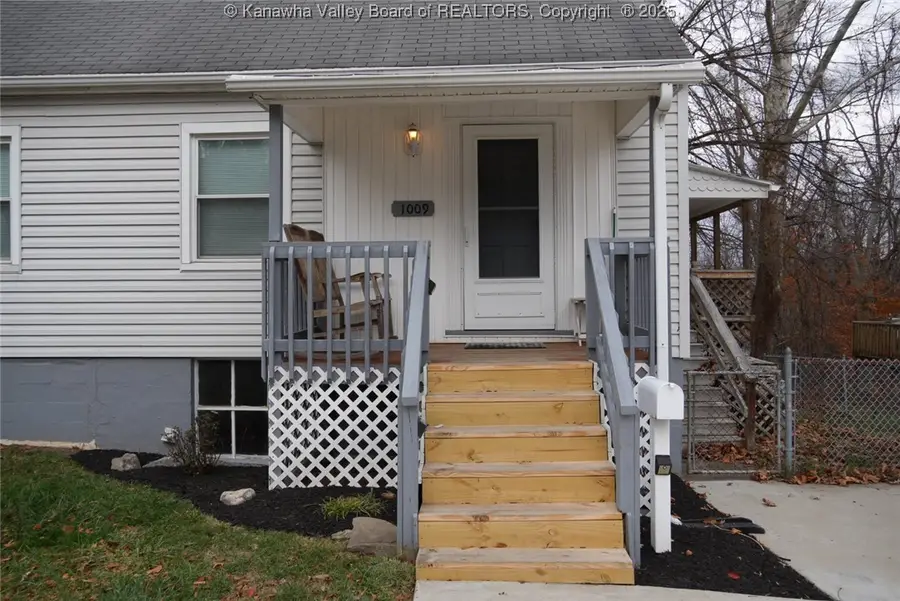 1009 Village Drive, South Charleston, WV 25309 - Image #3