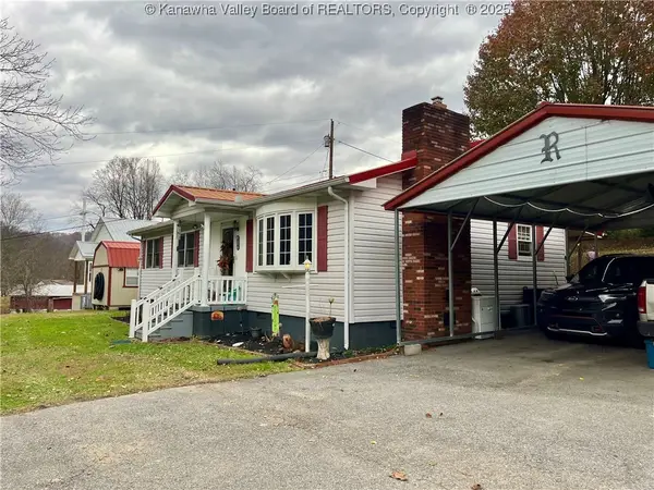 810 White Oak Drive, Madison, WV 25053