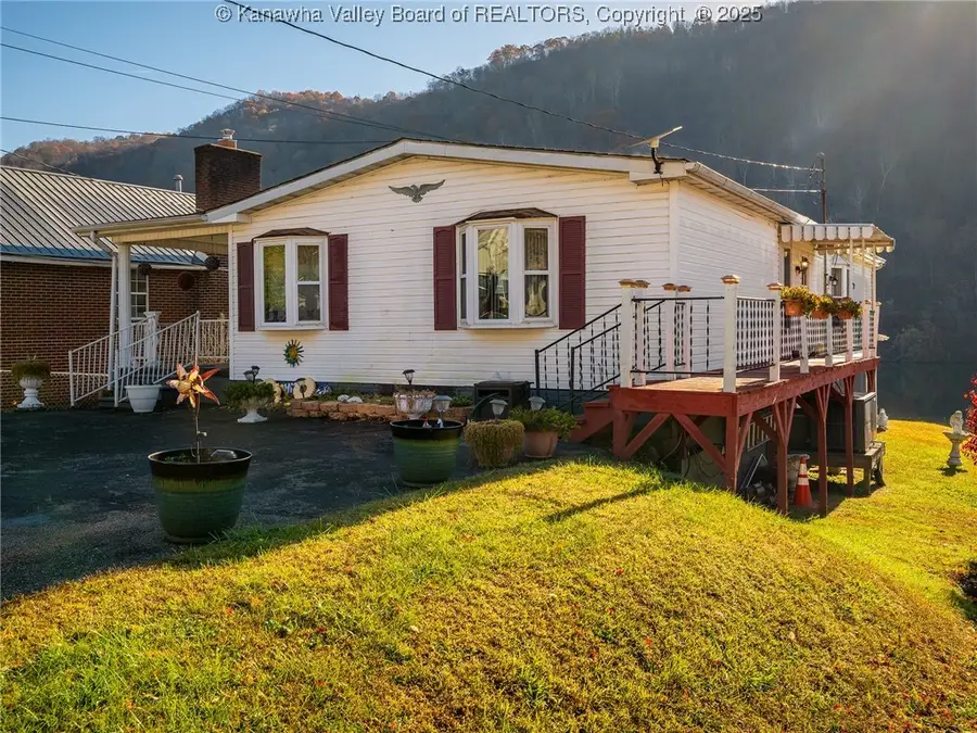 3102 Maple Street, Belle, WV 25015 - Image #2