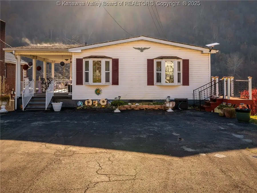 3102 Maple Street, Belle, WV 25015 - Image #3