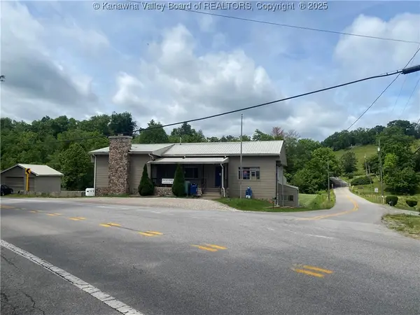 3888-3890 Charleston Road, Gandeeville, WV 25243