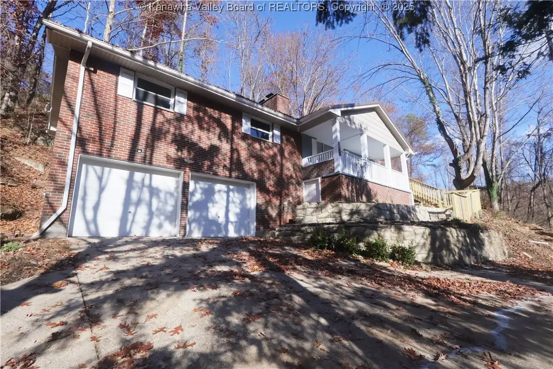 2214 Oakhurst Drive, South Charleston, WV 25309 - Image #1