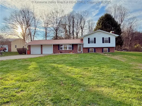 749 Grandview Avenue, Point Pleasant, WV 25550