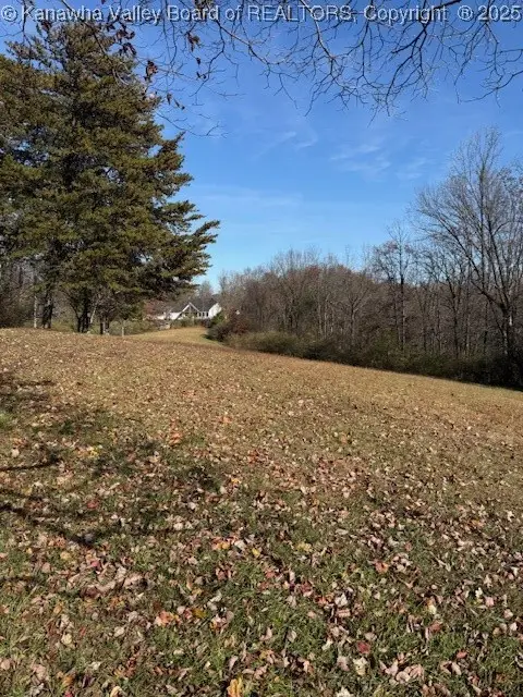 329 Plantation Road, Charleston, WV 25312