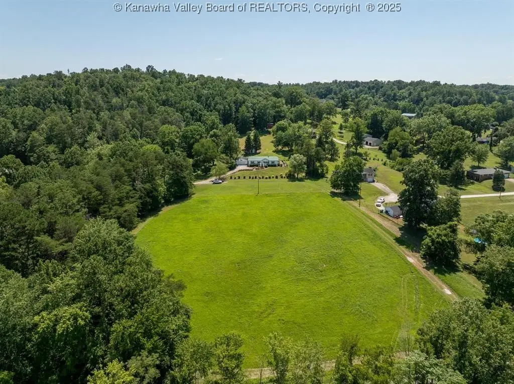 2435 Us Route 60, Hurricane, WV 25526 - Image #1