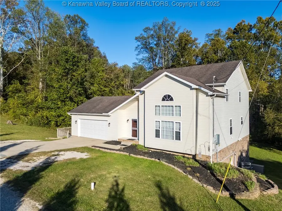 6 Greenbrier Trail, Milton, WV 25541 - Image #2