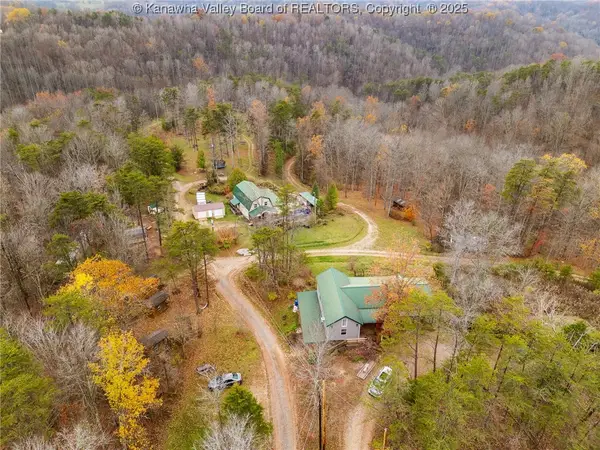 114 Longfork Camp Road, Walton, WV 25286