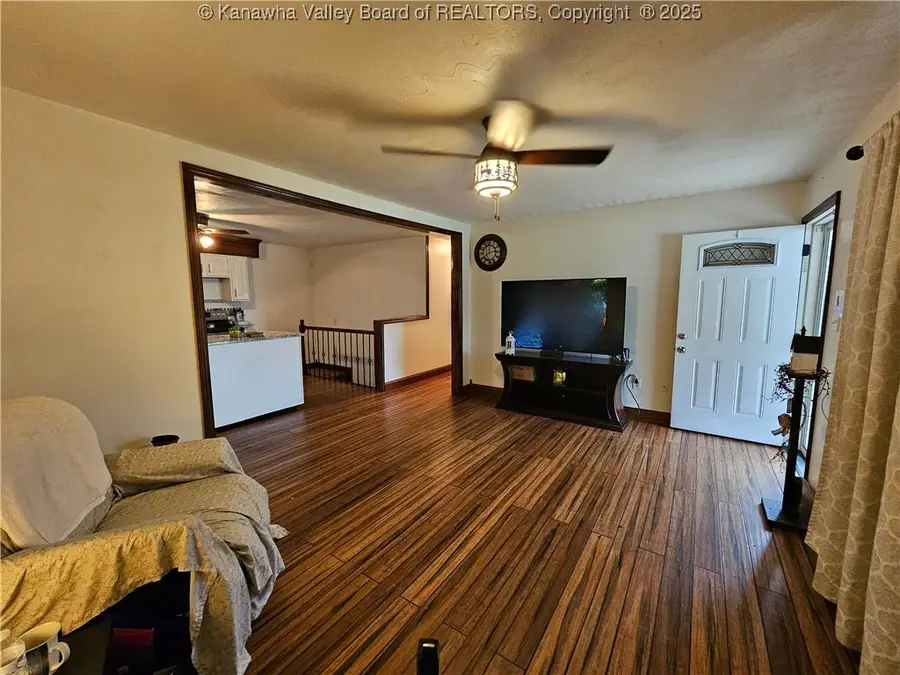 96 Kelly Lane, Gallipolis Ferry, WV 25515 - Image #2