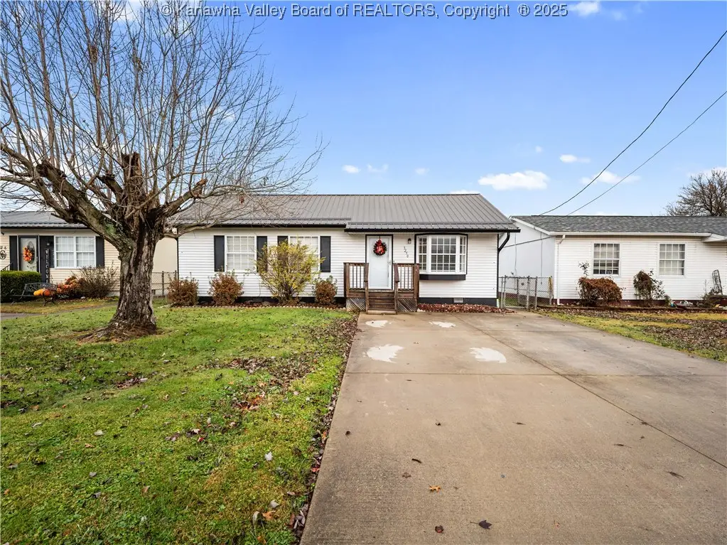 3250 Putnam Avenue, Hurricane, WV 25526 - Image #1