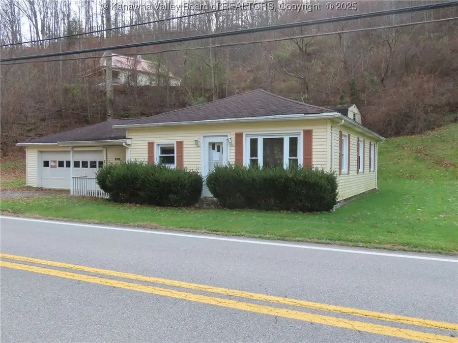 5712 Daniel Boone Parkway, Foster, WV 25081 - Image #2