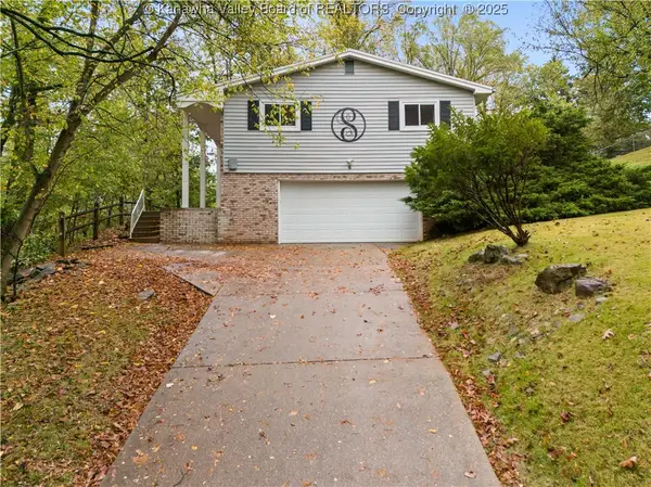 6 Poplar Drive, Vienna, WV 26105