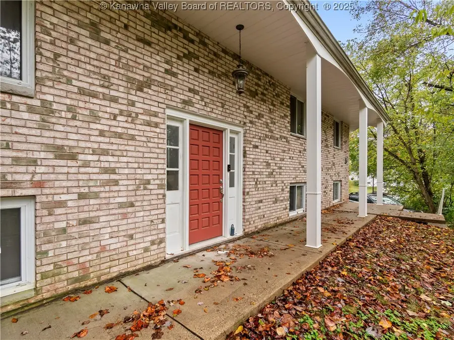 6 Poplar Drive, Vienna, WV 26105 - Image #2