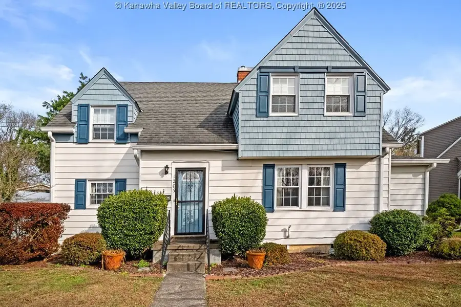 1203 Oakmont Road, Charleston, WV 25314 - Image #3