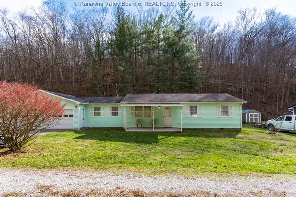 132 Avona Lane, Milton, WV 25541