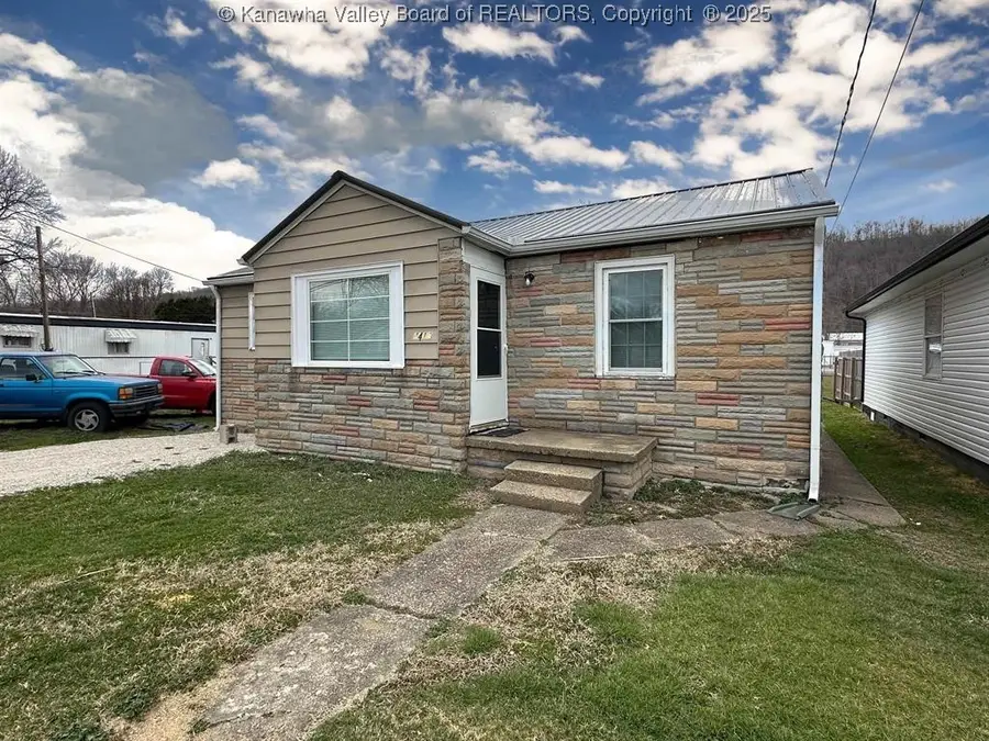 4414 Altizer Avenue, Huntington, WV 25705 - #2