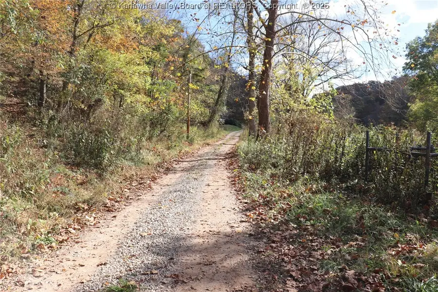 6 Sigman Frk Road, Liberty, WV 25124 - Image #3