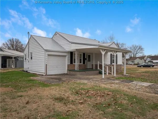 2039 Benedict Circle, St Albans, WV 25177