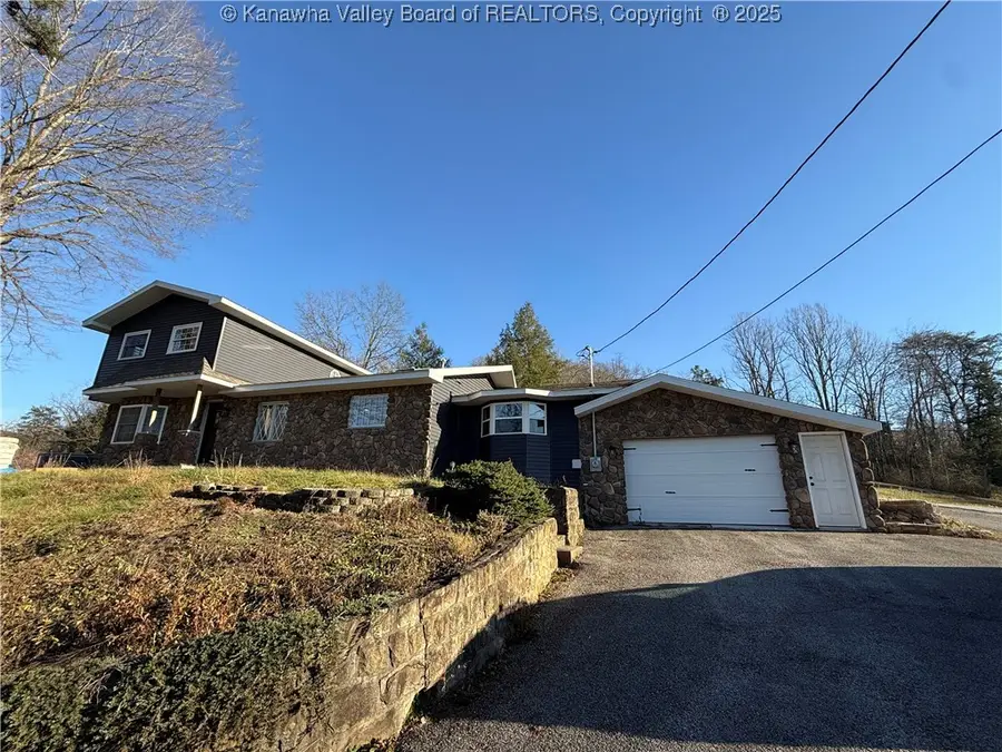 7904 Sissonville Drive, Sissonville, WV 25320 - Image #3