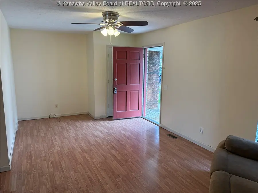 42 Geronimo Drive, Saint Albans, WV 25177 - Image #3