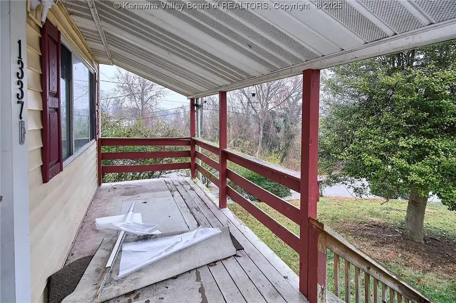 1337 Mountain Drive, South Charleston, WV 25303 - Image #3