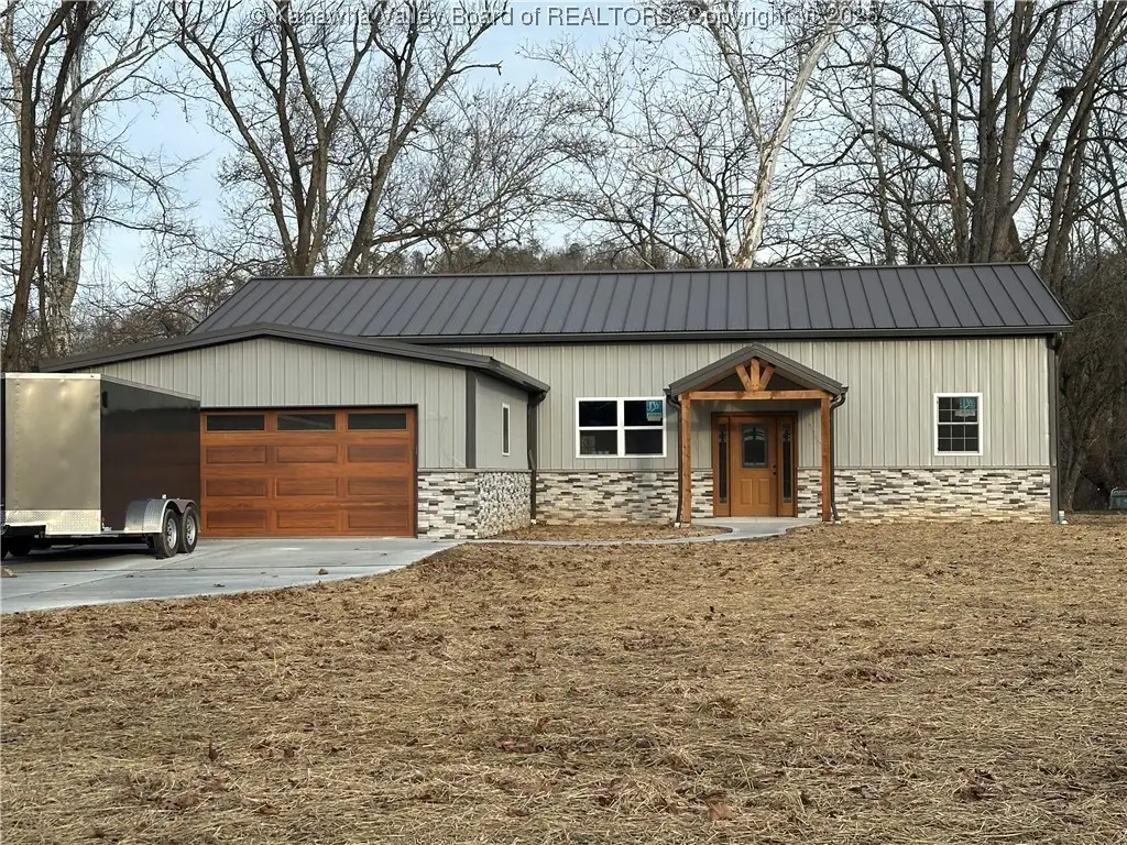 208 Hemlock Street, Eleanor, WV 25070 - Image #1