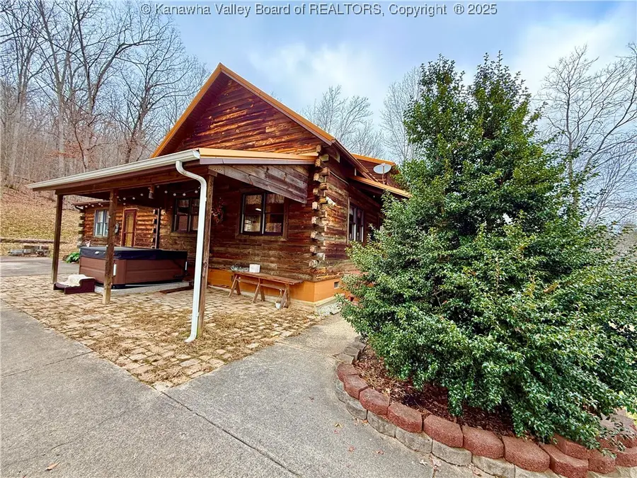 626 Trace Creek Road, Hamlin, WV 25523 - Image #2