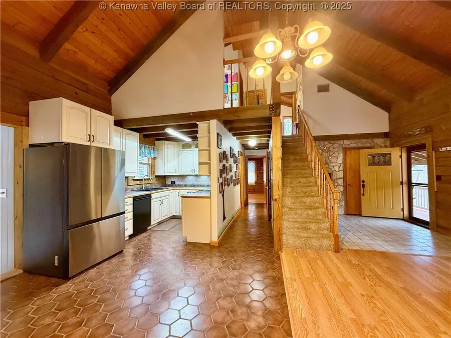 626 Trace Creek Road, Hamlin, WV 25523 - Image #3