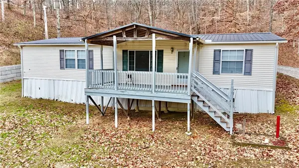 630 Trace Creek Road, Hamlin, WV 25523