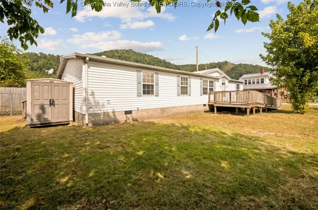 172 Elm Street, East Bank, WV 25067 - Image #1