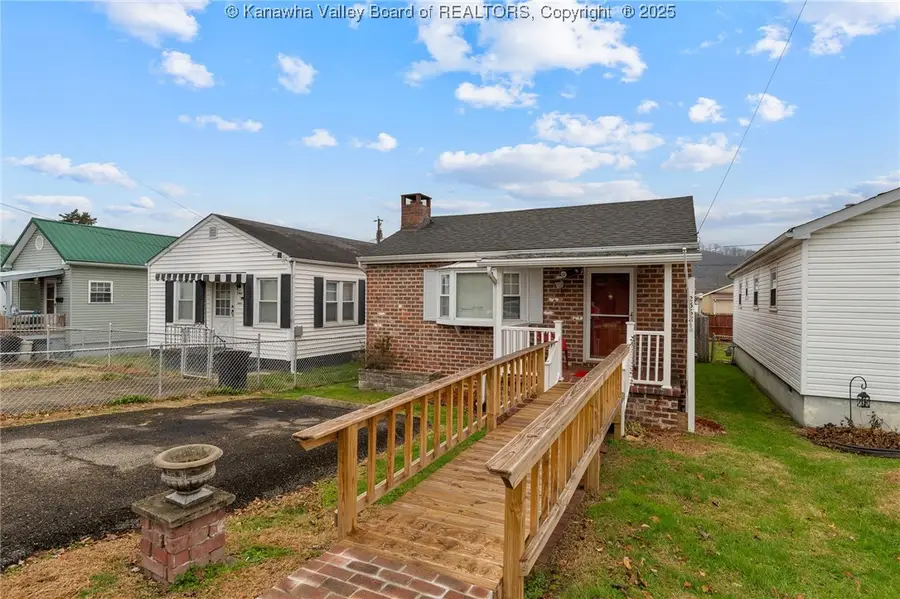 2368 Adams Avenue, Saint Albans, WV 25177 - Image #2