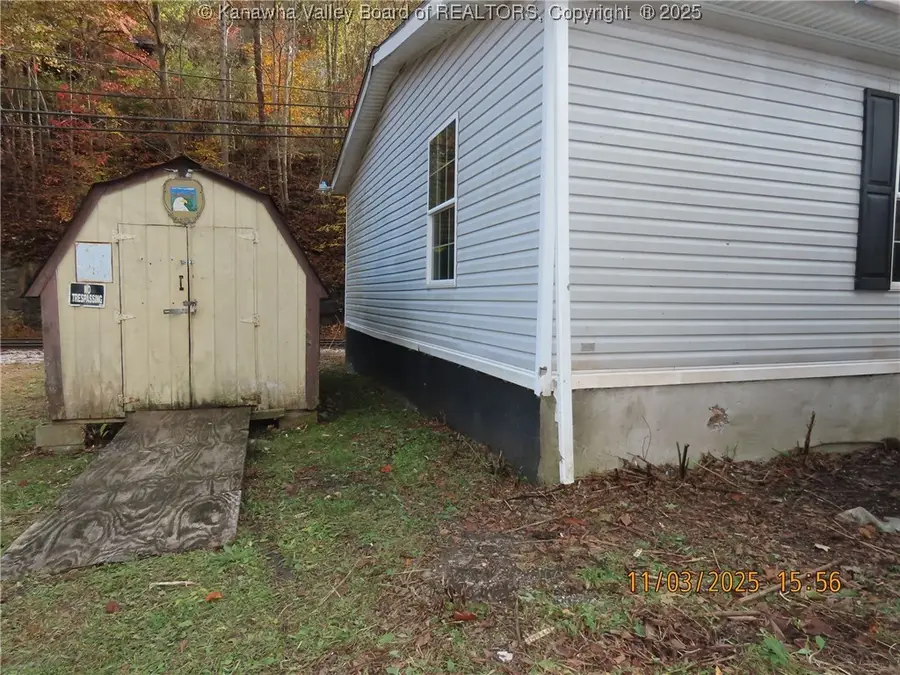 3142 Buffalo Creek Road, Accoville, WV 25606 - Image #2