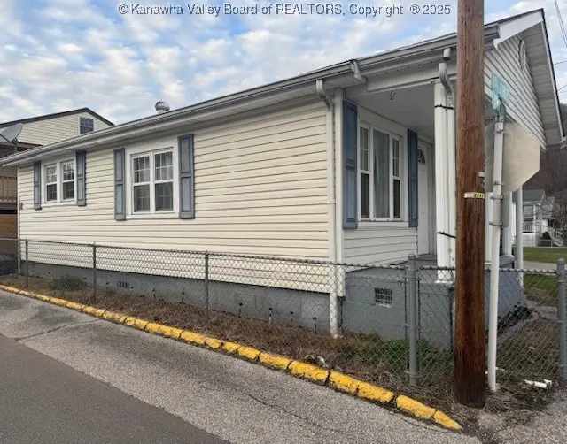 303 E 11th Street, Belle, WV 25015 - Image #3