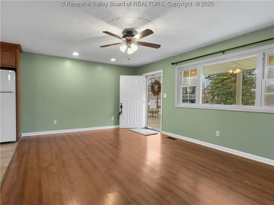 129 Caroline Circle, Hurricane, WV 25526 - Image #3