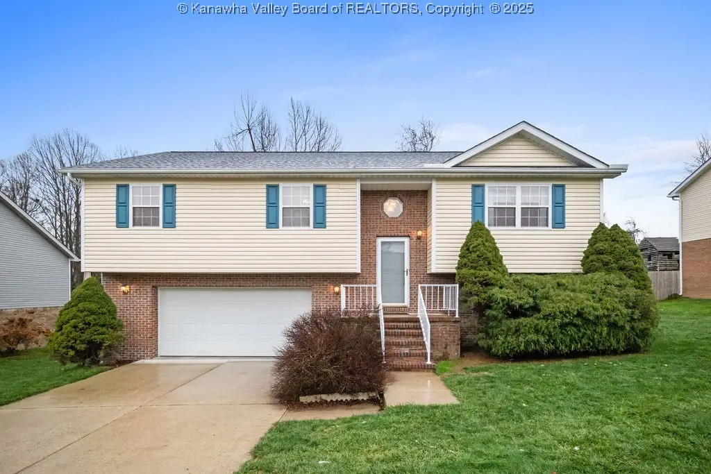 407 Lin Muir, Hurricane, WV 25526 - Image #1