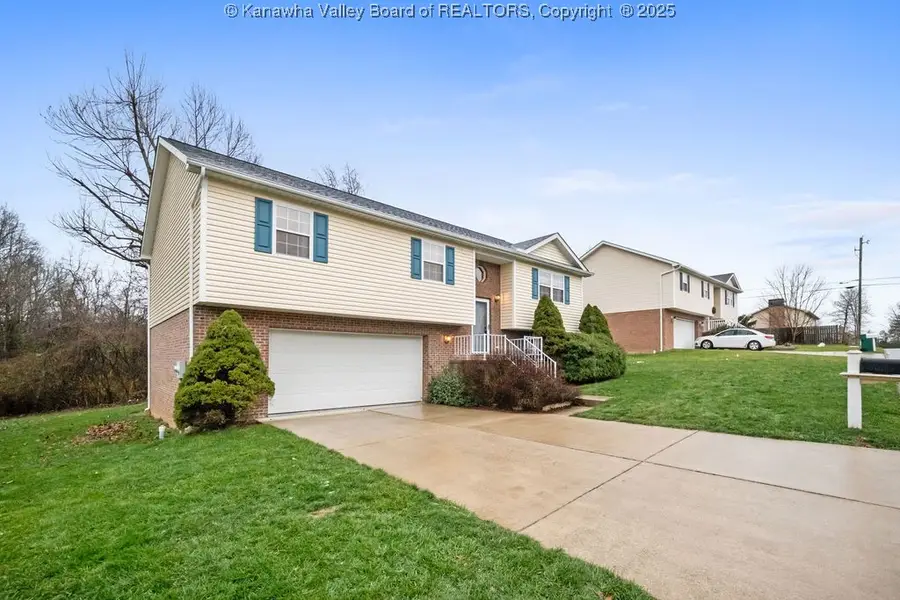 407 Lin Muir, Hurricane, WV 25526 - Image #2