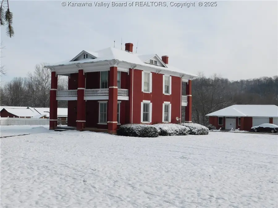 221 Walnut Street, Buffalo, WV 25033 - Image #3