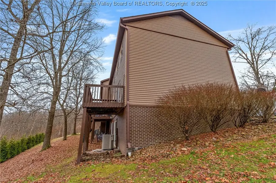319 Berry Lane, Barboursville, WV 25504 - Image #3
